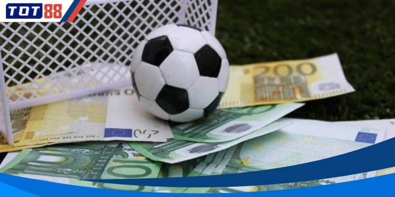 Người chơi kiểm tra bảng kèo trước khi tính toán tiền cỏ